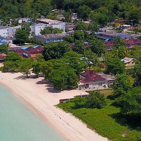 Coral Seas Beach Negril Exterior photo