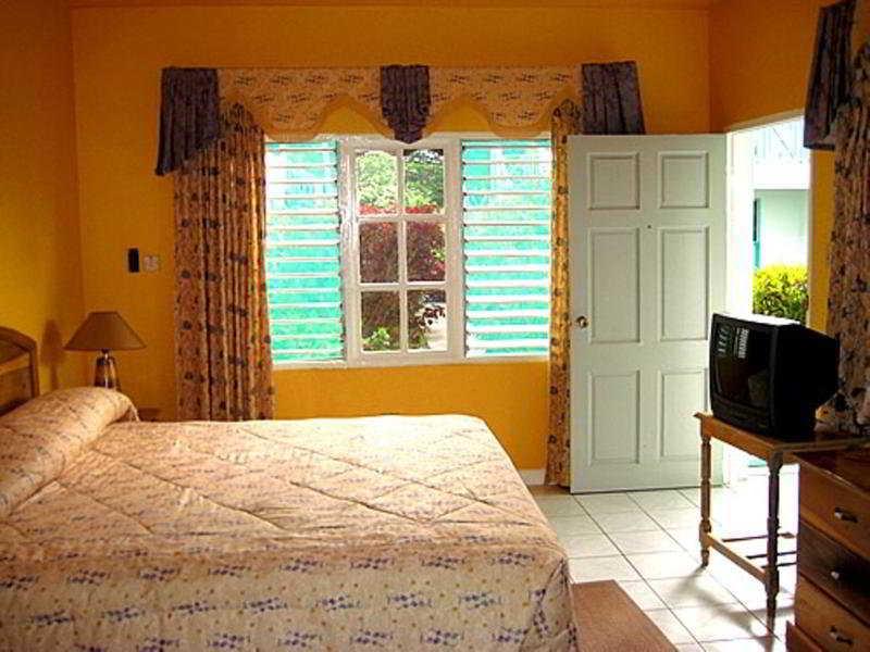 Coral Seas Beach Negril Exterior photo