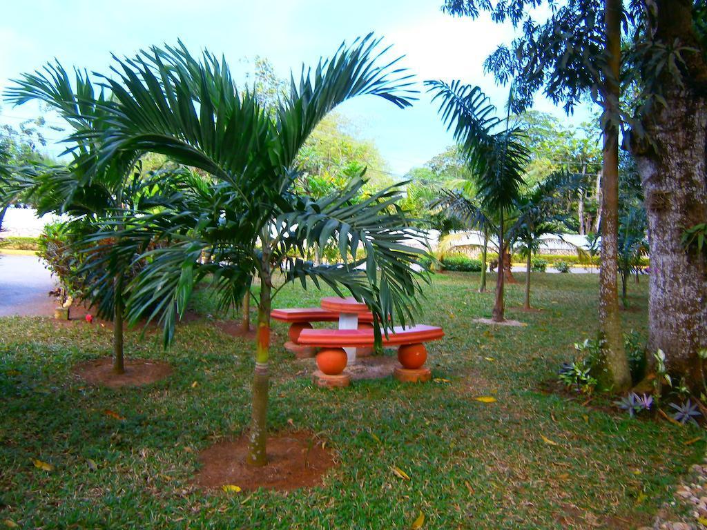 Coral Seas Beach Negril Exterior photo