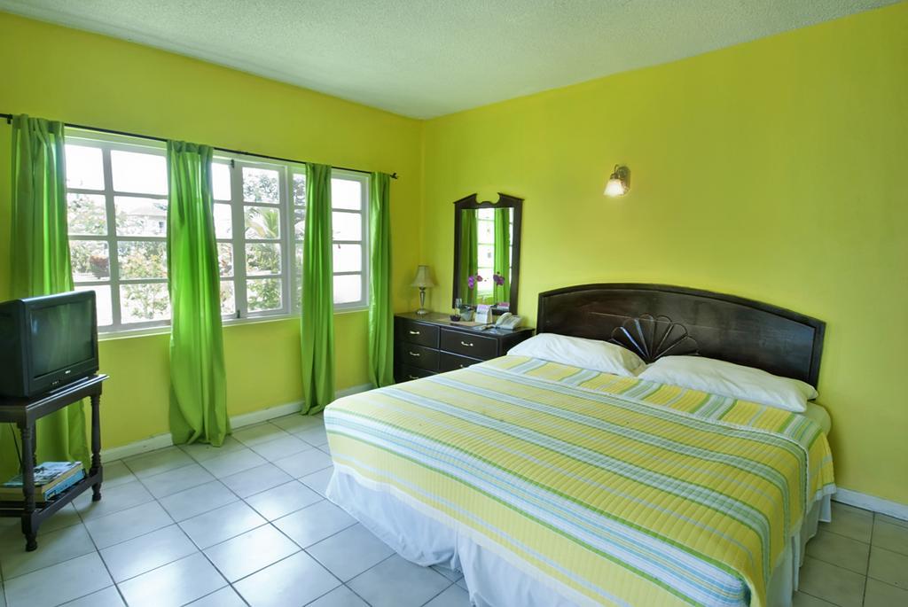 Coral Seas Beach Negril Room photo