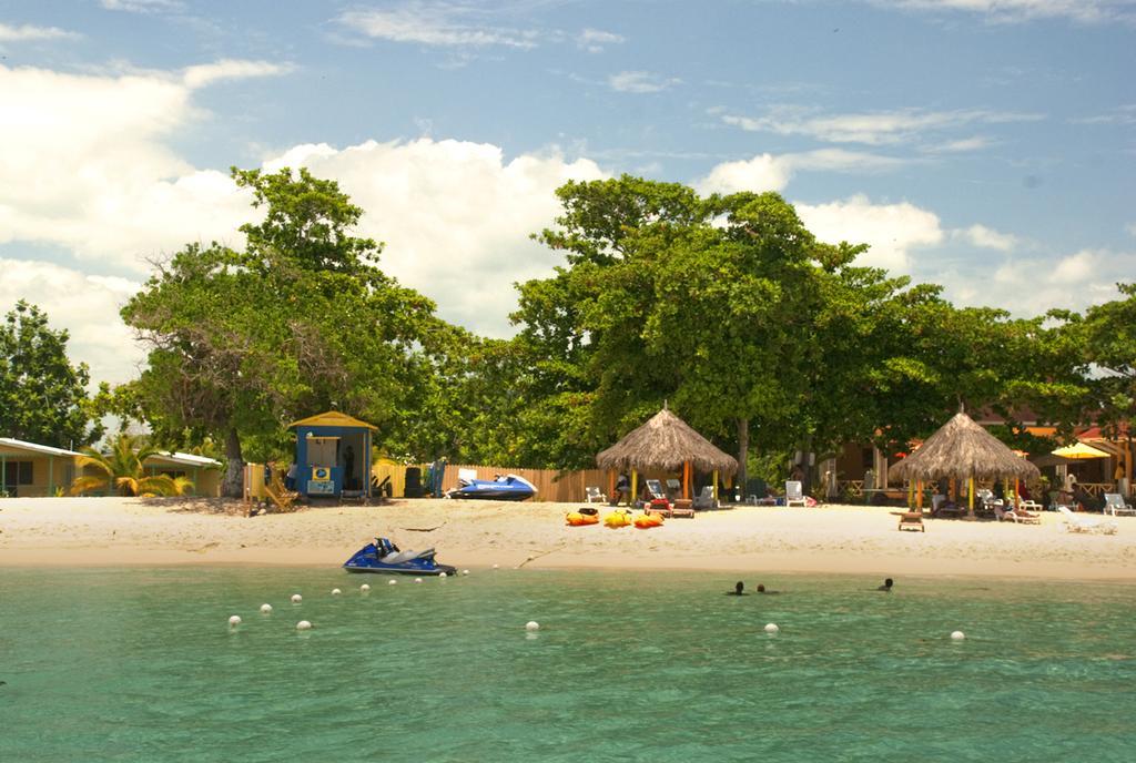 Coral Seas Beach Negril Exterior photo
