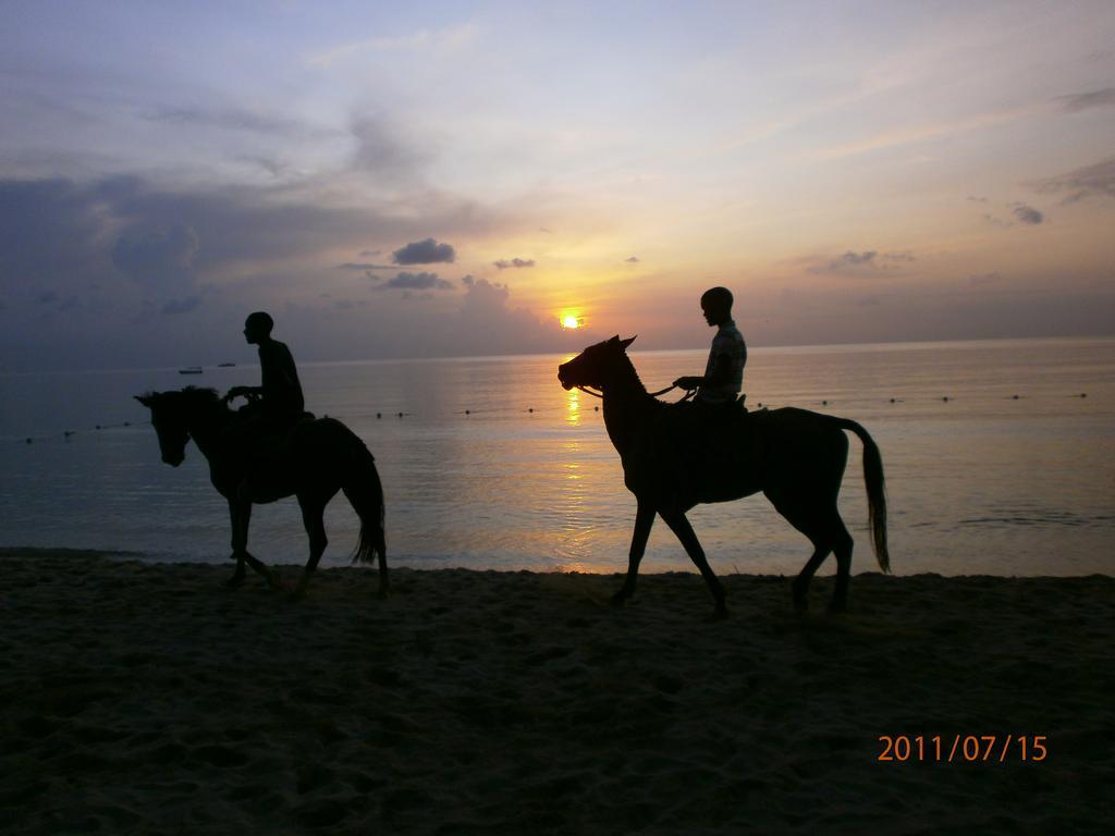 Coral Seas Beach Negril Exterior photo