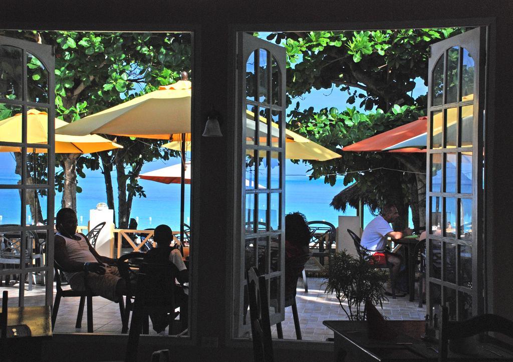 Coral Seas Beach Negril Exterior photo