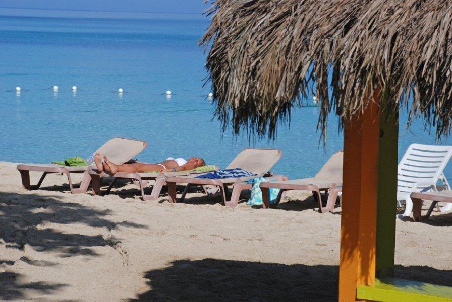 Coral Seas Beach Negril Exterior photo