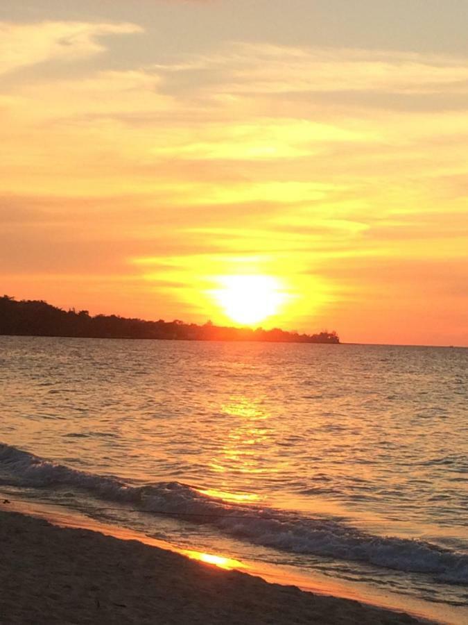 Coral Seas Beach Negril Exterior photo