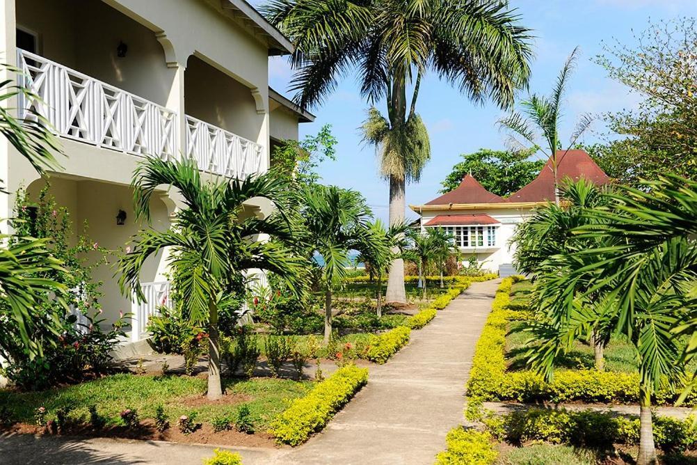 Coral Seas Beach Negril Exterior photo