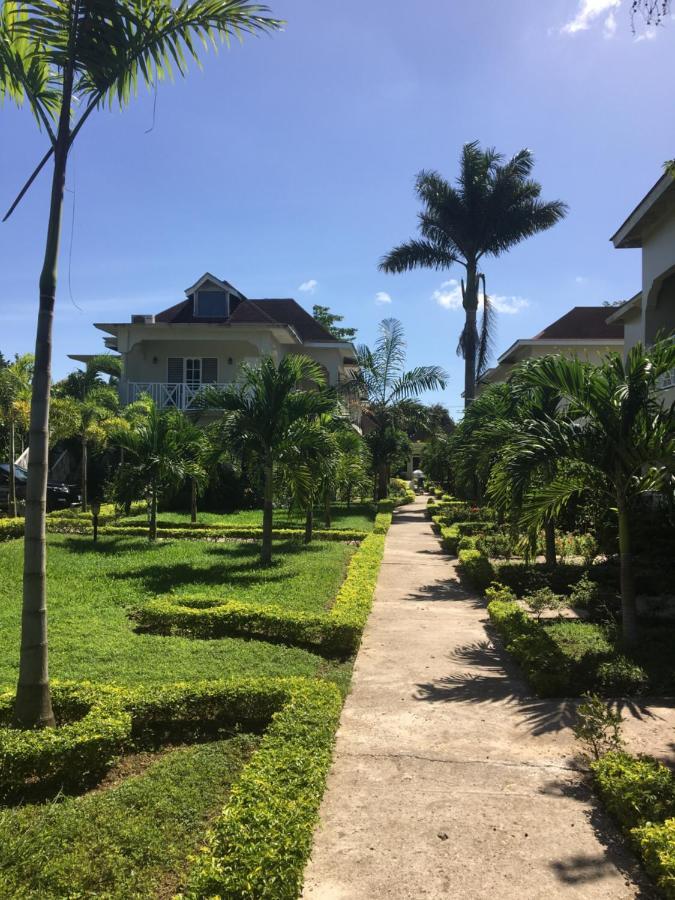 Coral Seas Beach Negril Exterior photo