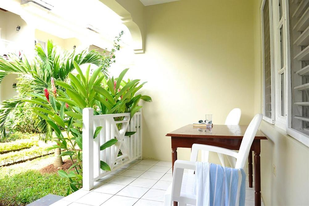 Coral Seas Beach Negril Exterior photo